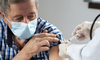  Vaccin contre le Covid-19 : qui est concerné par la dose de rappel ? 